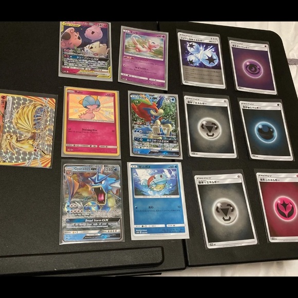 UPDATE: Pokémon Card Lot Mixed (40) & Tapa Pins - Picture 3 of 6
